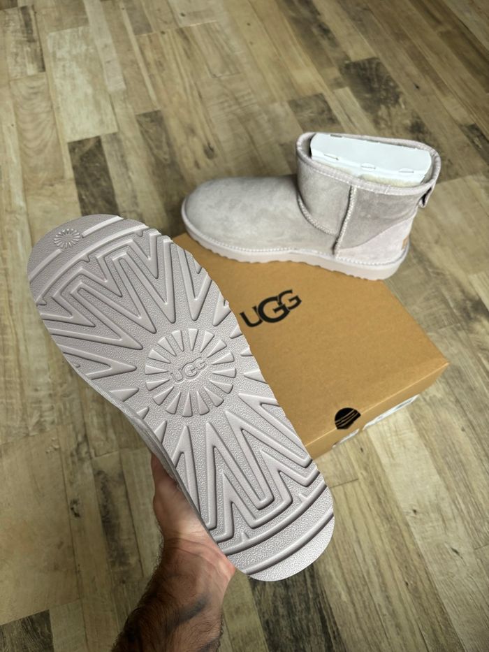 Ugg Classic Mini II Pale Smoke Taille 41 - photo numéro 8