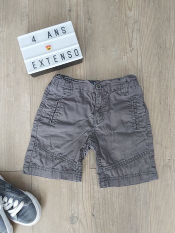 short in extenso 4 ans