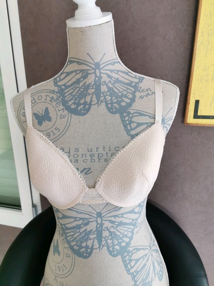 Soutien gorge beige la Redoute 95 C excellent état
