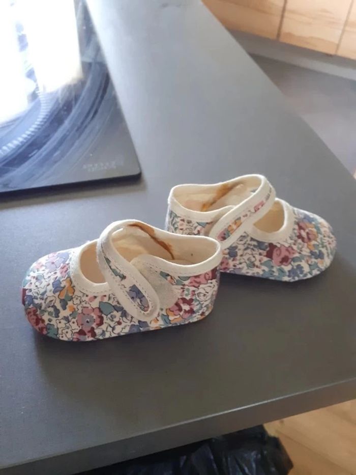 Chaussure bebe - photo numéro 3