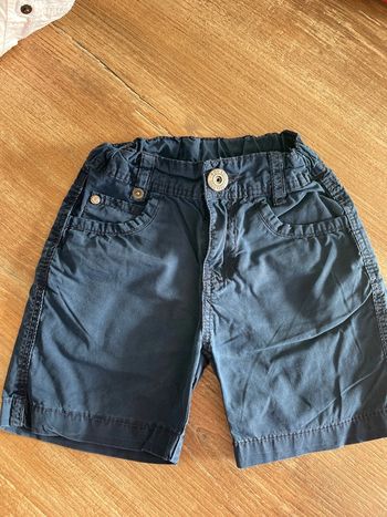 Short bleu marine
