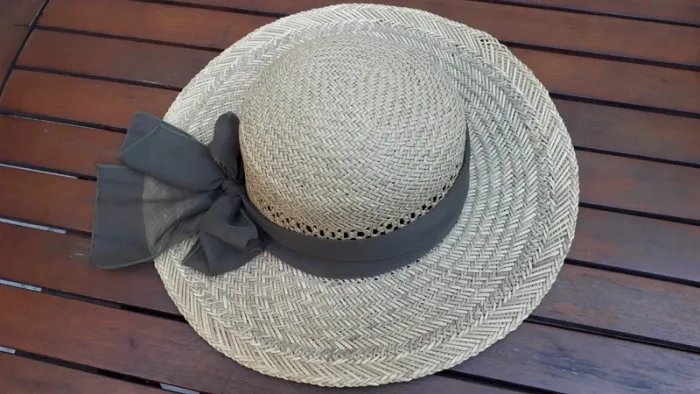 Chapeau d'été en paille - photo numéro 3