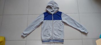 Gilet zippé à capuche 146/152