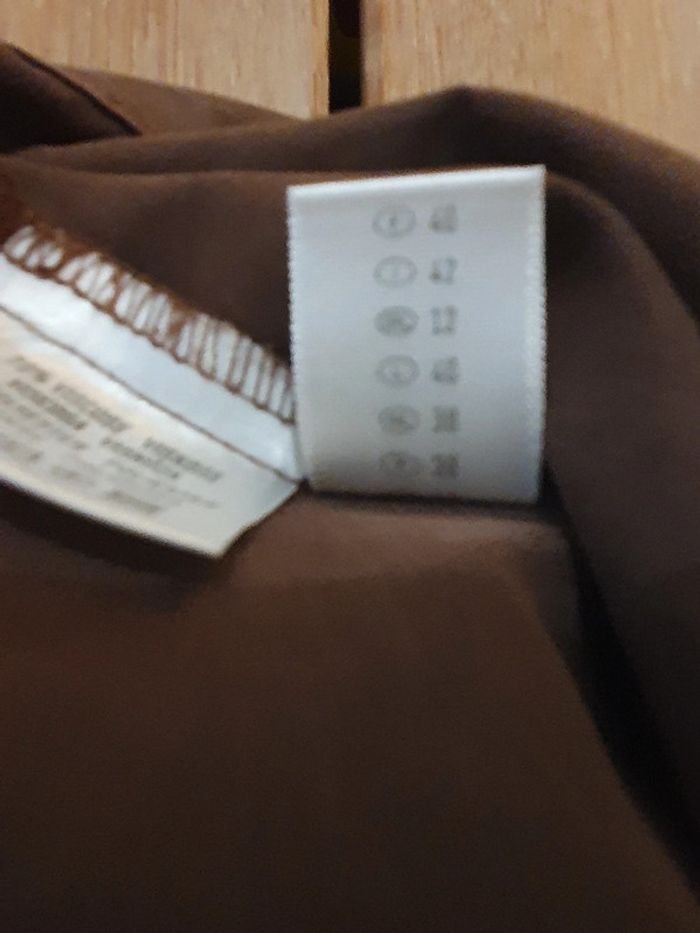 Haut sans manche couleur chocolat fermeture eclair sur l'avant taille 40 - photo numéro 4