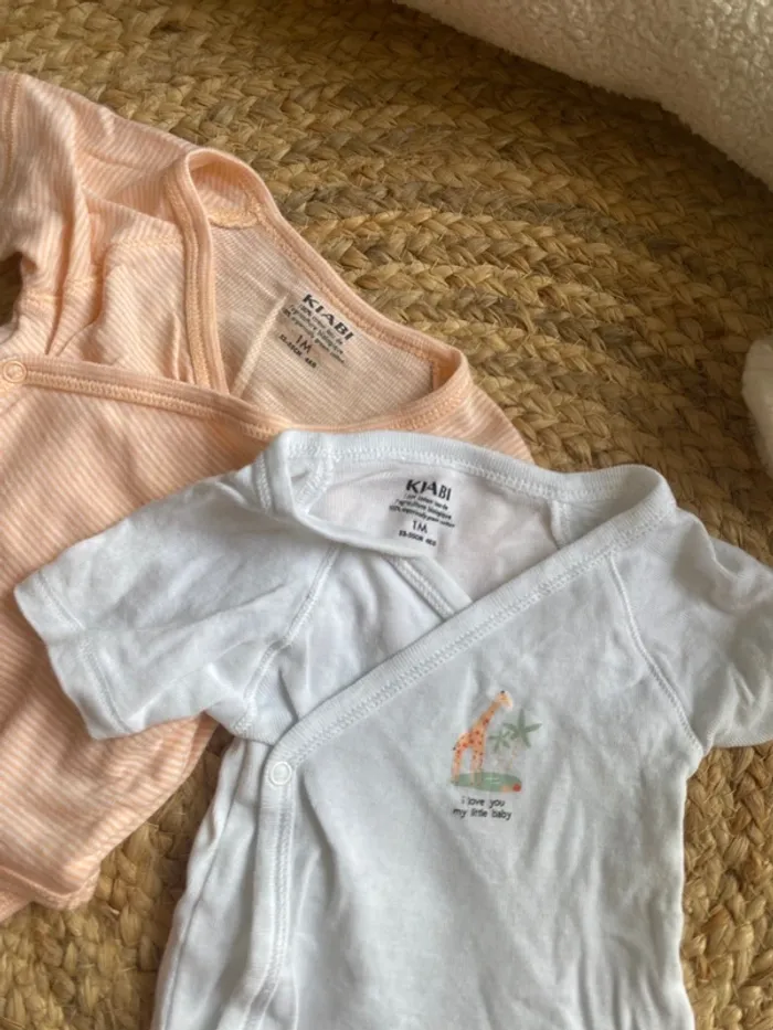 Lot de 2 bodies coton taille 1 mois - photo numéro 2