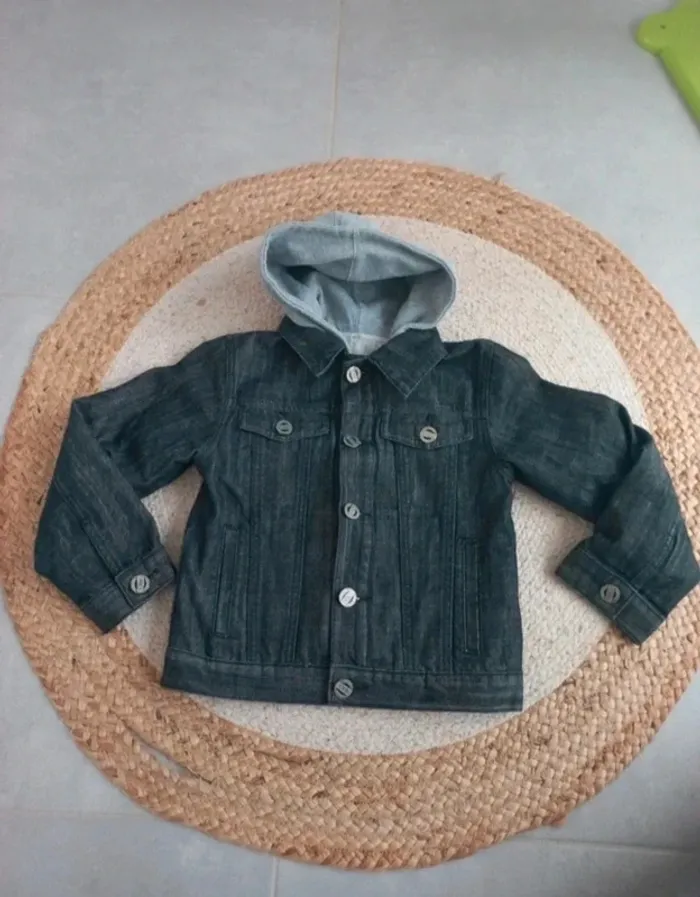 Veste en jean avec gilet 6/8 ans
