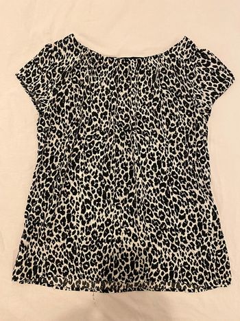 Haut noir t blanc avec motifs