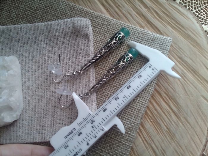 Boucles d'oreilles avec pierres de calcédoine verte - photo numéro 3