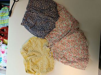 Lot vêtements été. Jupe et short 18 mois