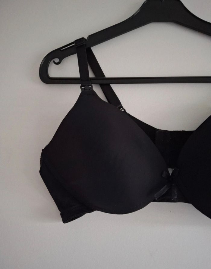 Soutien gorge noir - photo numéro 2