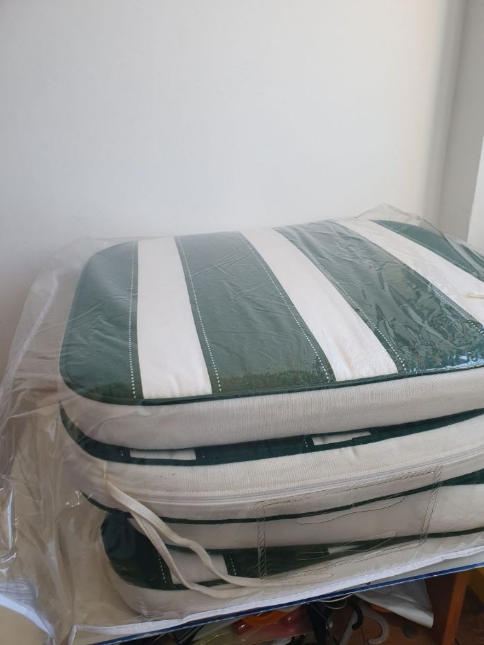4 coussins pour chaise