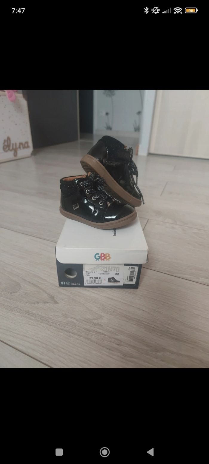 Chaussures montantes fille P22