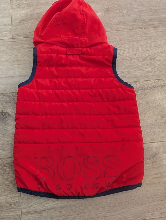 Doudoune sans manches Hugo boss 5 ans - photo numéro 2