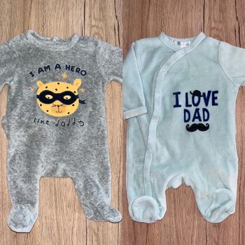Lot 2 pyjamas 1 mois