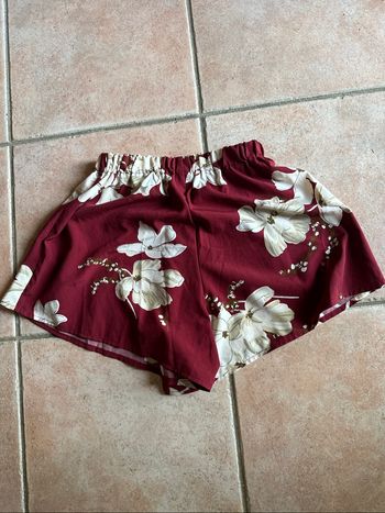 Short court bordeaux fleuri Shein Taille S