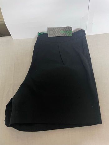 Short court neuf BENETTON