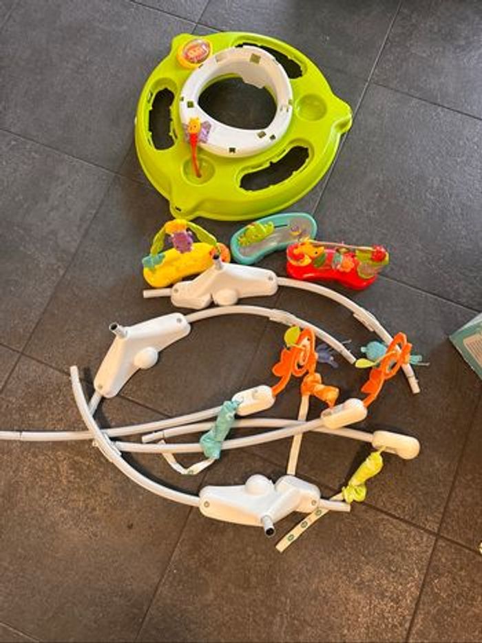 Jumperoo Fisher Price bébé - photo numéro 2