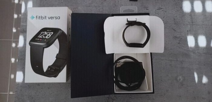 Montre Finit versa