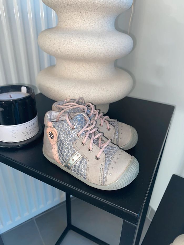Chaussures babybotte taille 21