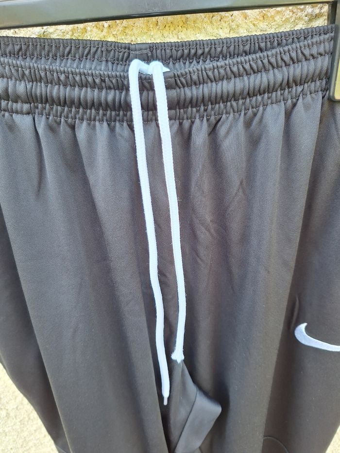 👖 Pantalon de survêtement / Jogging Nike Taille S - photo numéro 6