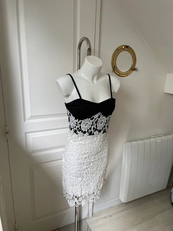 Robe effet dentelle