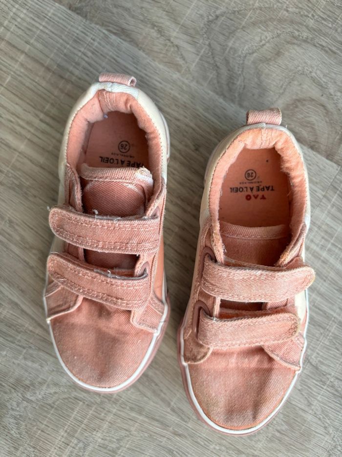 Baskets taille 26 - photo numéro 2