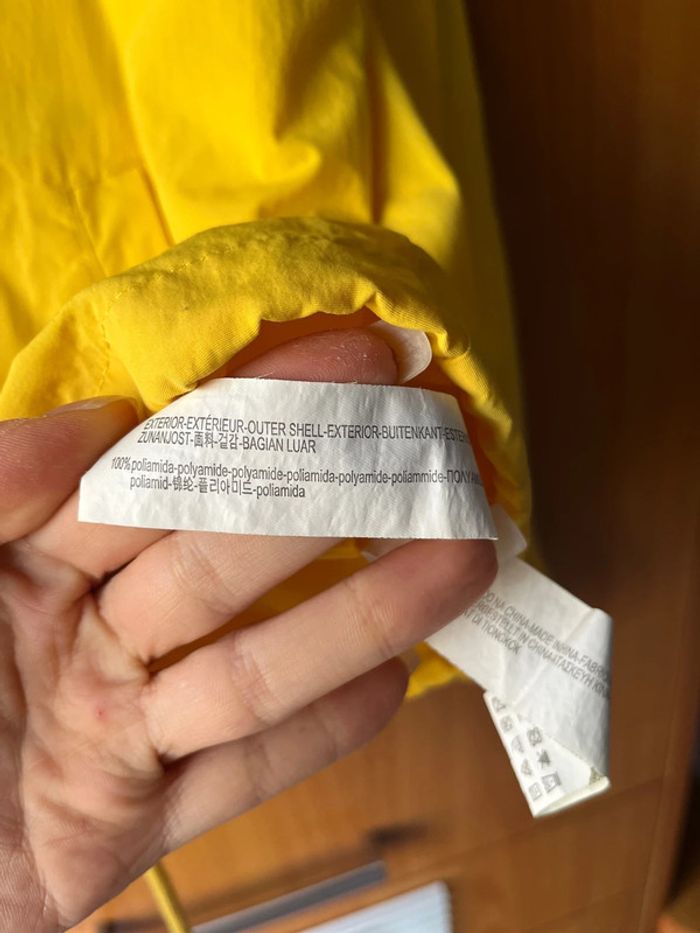 K Way impermeable Bershka jaune M/38 - photo numéro 6