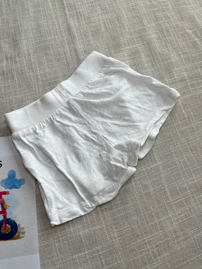 Short blanc - photo numéro 4