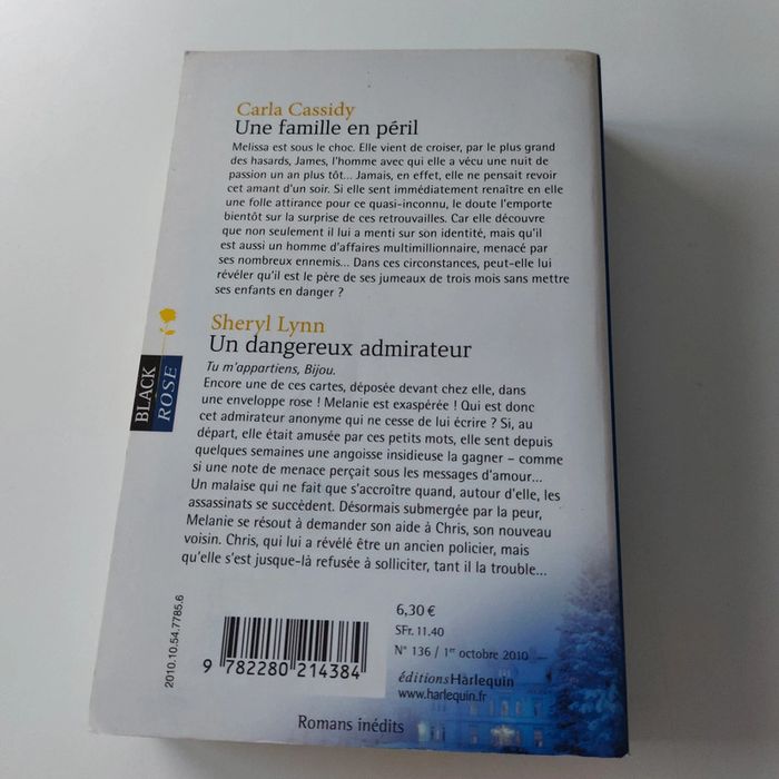 Livre - Une famille en péril - photo numéro 2