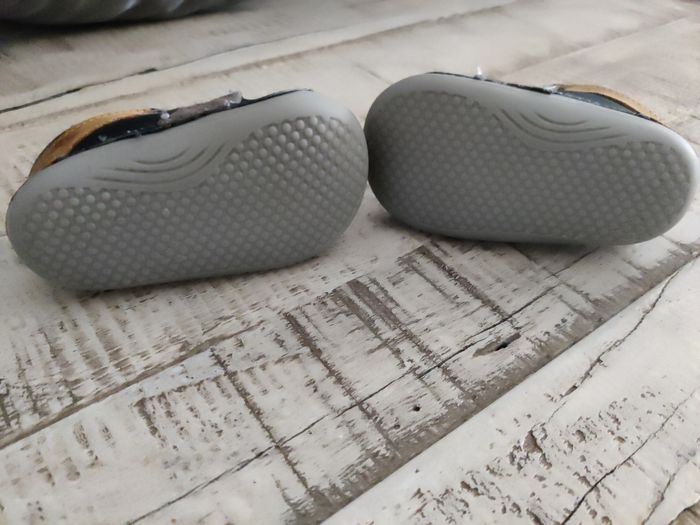 Baskets souples cuir t19 - photo numéro 5