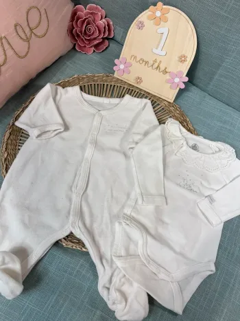 Pyjama et Bodie taille 1 mois petit bateau