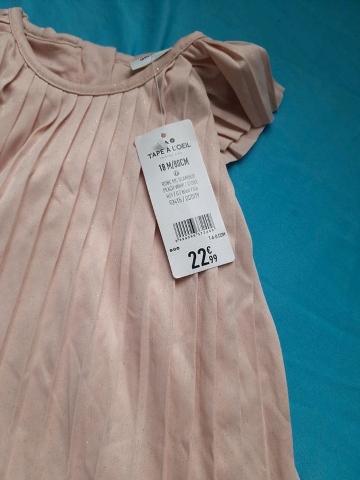 Robe fille taille 18 mois neuve - photo numéro 3