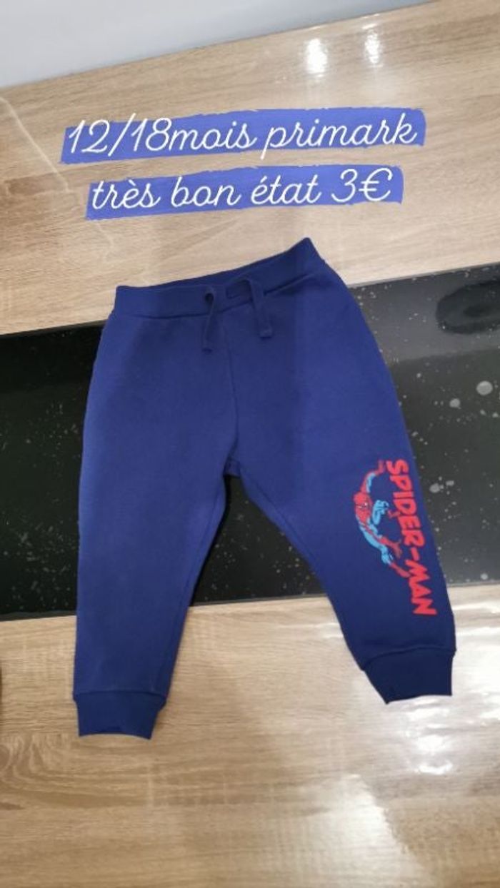 Jogging spiderman 12 18mois primark