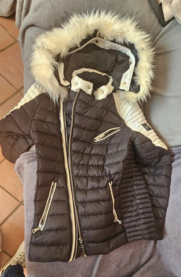 Doudoune noir et blanche