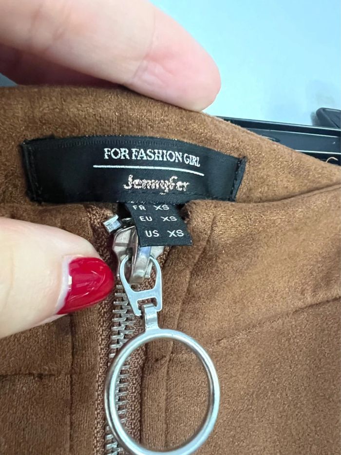 Jupe courte en daim zippée Jennyfer marron - photo numéro 3
