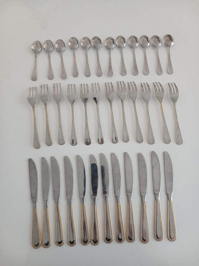 Ménagère 36 pièces - Inox & Finition Dorée - Made in Italy - photo numéro 6