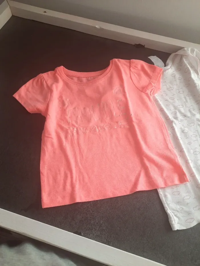 3 tee-shirt 18 mois. - photo numéro 3