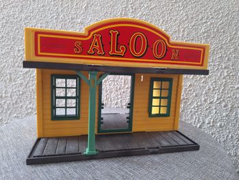 Le saloon playmobil