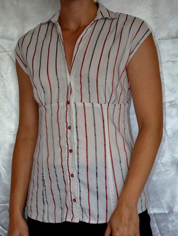 top blanc manches courtes à rayures taille S