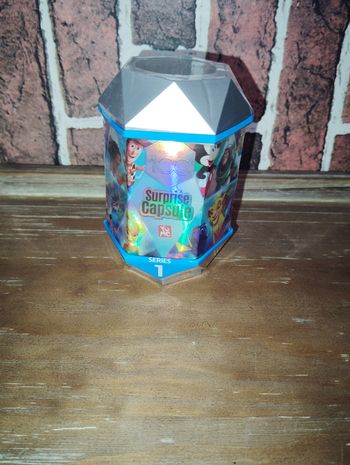 Capsule surprise Disney 100 série 1