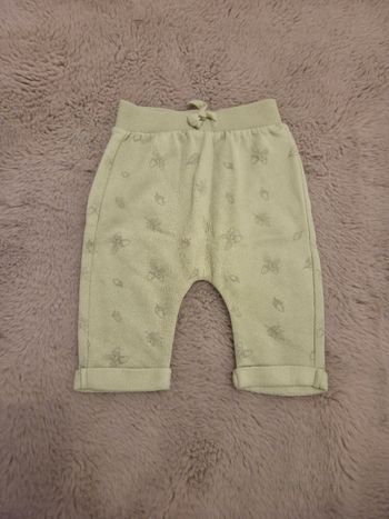 Pantalon bébé 0-3 mois Primark vert deau