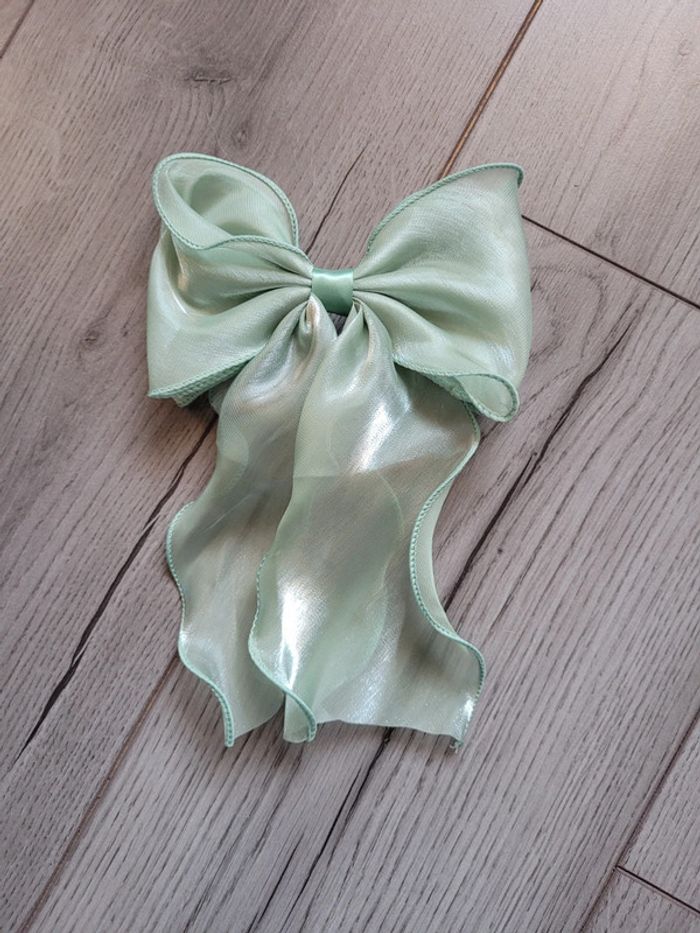 Barrette de cheveux noeud vert clair