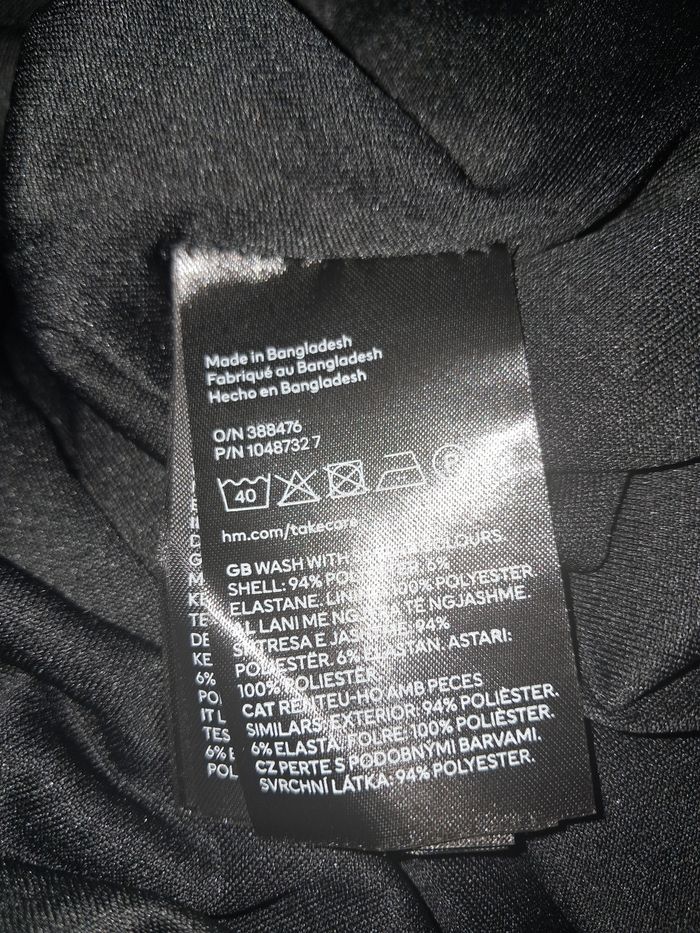 Robe noire - photo numéro 5