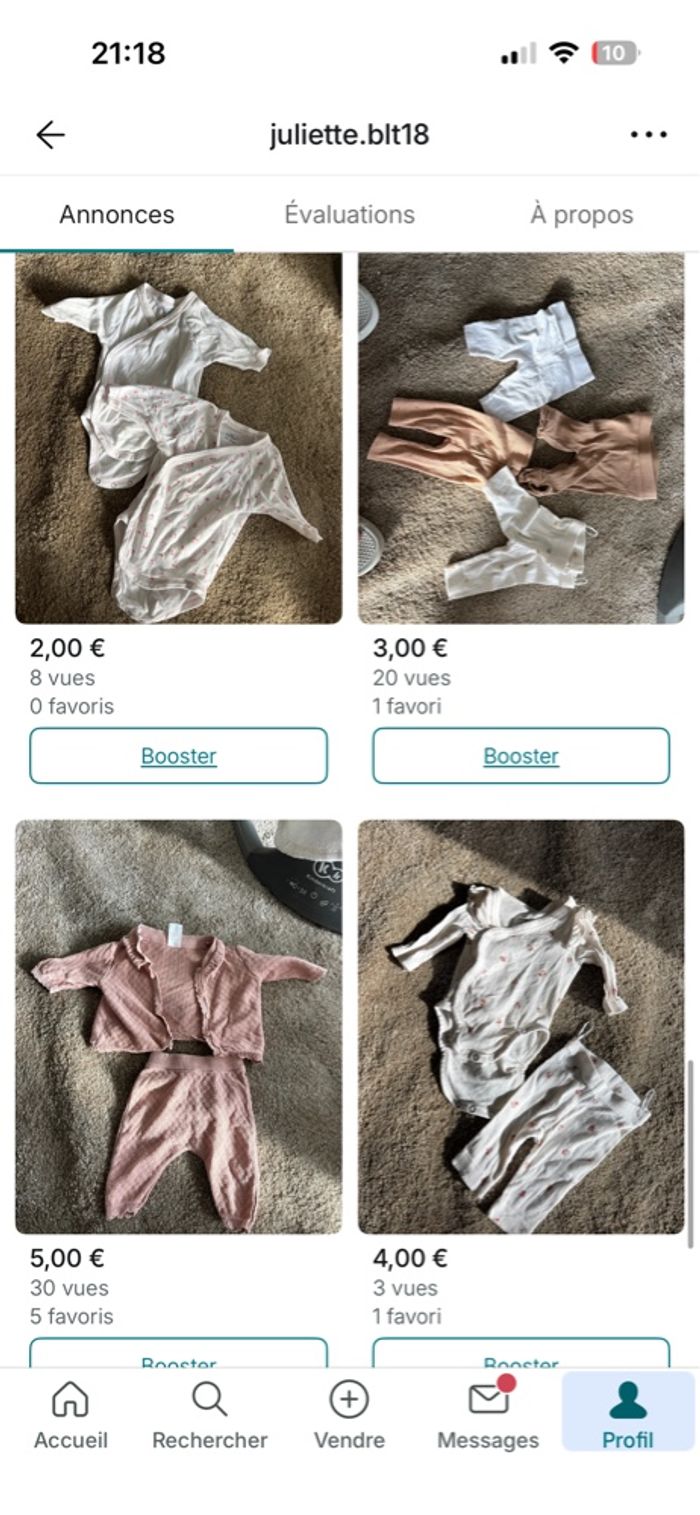 Lot  32 habits bébé - photo numéro 2