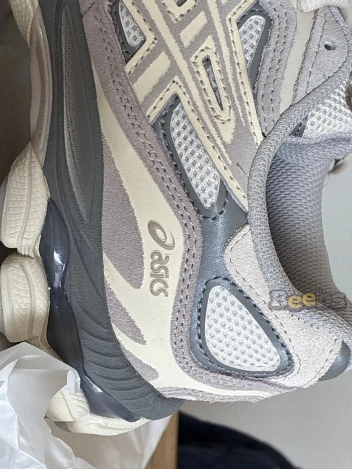 ASICS GEL-NYC Taille 44 - photo numéro 4