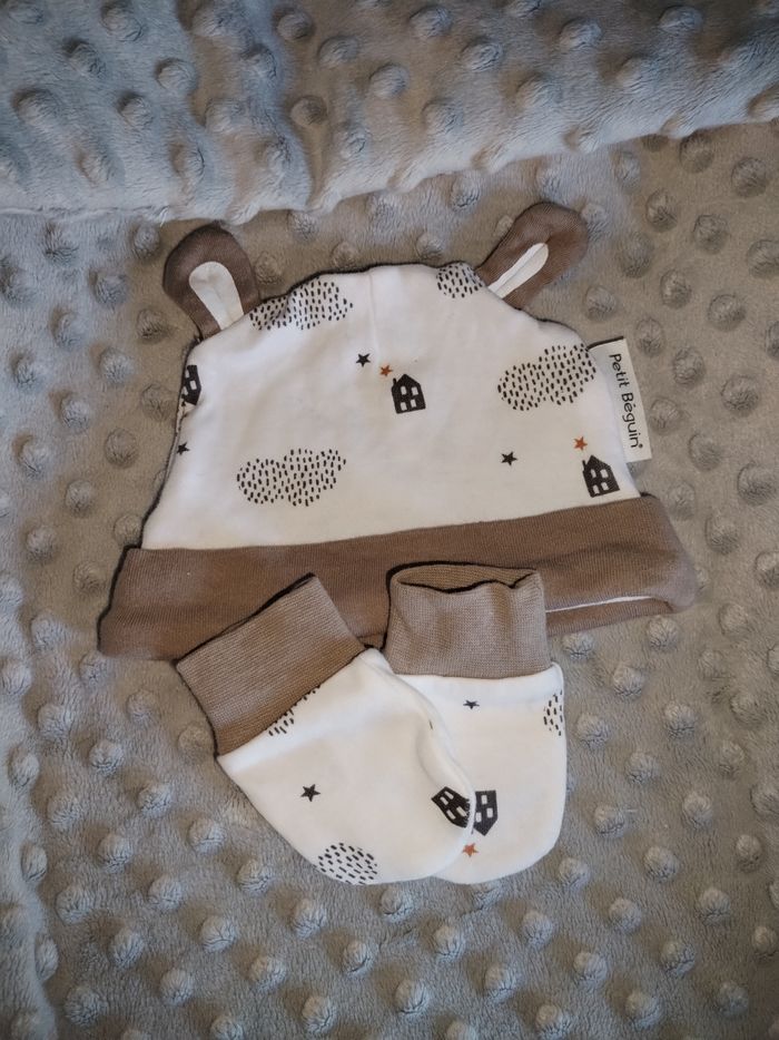 Bonnet de naissance