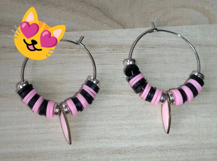 Créoles noire et rose