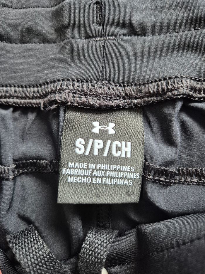 Pantalon jogging Under Armour taille S - photo numéro 2