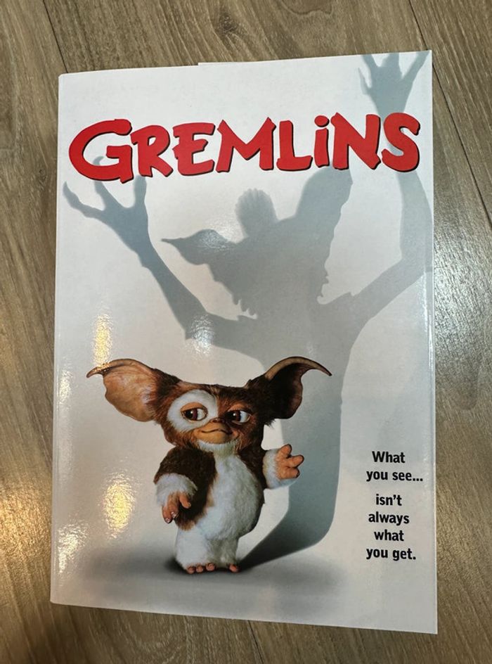 Figurine Gremlins Ultimate Gizmo – NECA 18 cm | Ne le nourris pas après minuit !