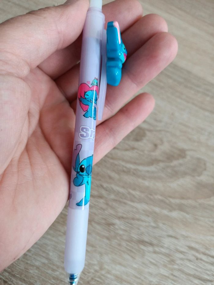 Stylo stitch neuf - photo numéro 5
